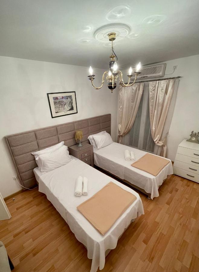Apartmani Cirovic Luxury ヘルツェグ・ノヴィ エクステリア 写真