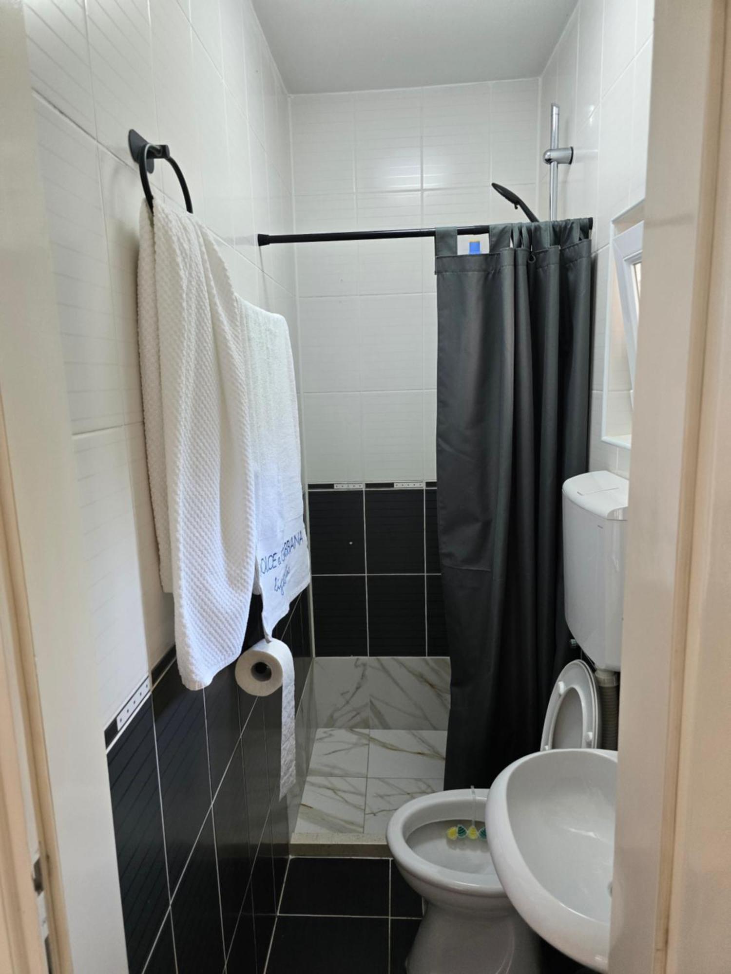 Apartmani Cirovic Luxury ヘルツェグ・ノヴィ エクステリア 写真